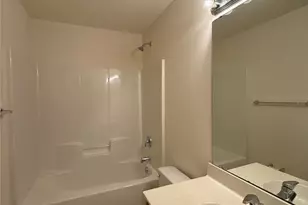 4606 Kingsland Ct, Charlotte, NC 28269 - Photo 13