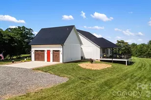 615 Don Felmet Rd, Marshall, NC 28753 - Photo 9