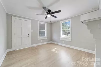 452 13th Avenue NE, Hickory, NC 28601 - Photo 5