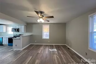 112 Van Buren St, Gaffney, SC 29340 - Photo 3