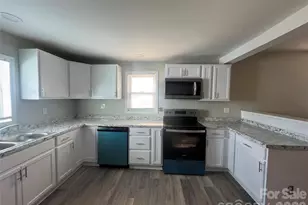 112 Van Buren St, Gaffney, SC 29340 - Photo 5