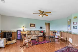138 Woodbridge Dr, Laurel Park, NC 28739 - Photo 37
