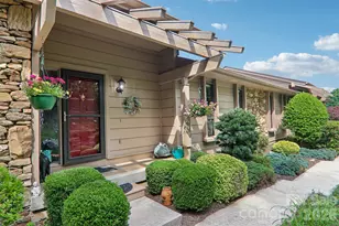 138 Woodbridge Dr, Laurel Park, NC 28739 - Photo 3