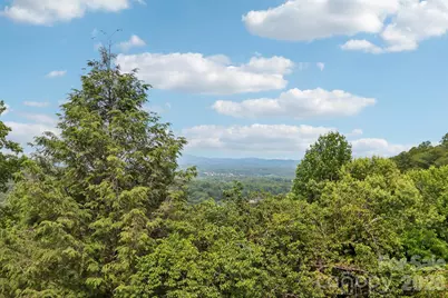 138 Woodbridge Drive, Hendersonville, NC 28739 - Photo 1
