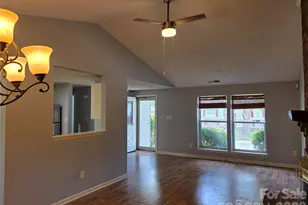4827 Harri Ann Dr, Charlotte, NC 28227 - Photo 5