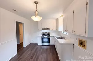 10015 Garth Wood Rd, Charlotte, NC 28273 - Photo 3