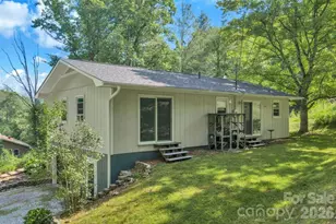 644 Valley Rd, Spruce Pine, NC 28777 - Photo 3