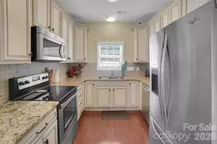 309 Mill Rd, Charlotte, NC 28216 - Photo 7