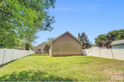 309 Mill Road, Charlotte, NC 28216 - Photo 39