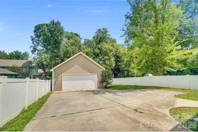 309 Mill Road, Charlotte, NC 28216 - Photo 3