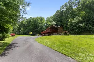 134 Valle Way, Hendersonville, NC 28739 - Photo 29