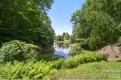 134 Valle Way, Hendersonville, NC 28739 - Photo 25