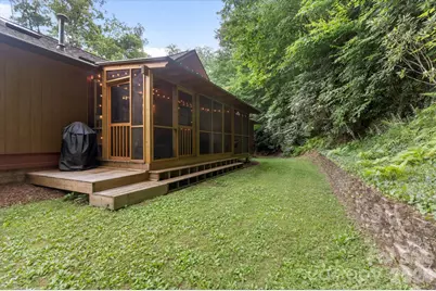 134 Valle Way, Hendersonville, NC 28739 - Photo 19