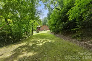134 Valle Way, Hendersonville, NC 28739 - Photo 21
