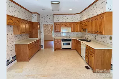 128 Temple Lane, Blacksburg, SC 29702 - Photo 7