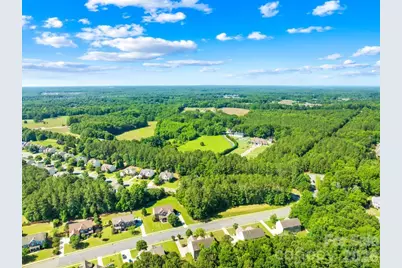610 Springwood Drive, Waxhaw, NC 28173 - Photo 31