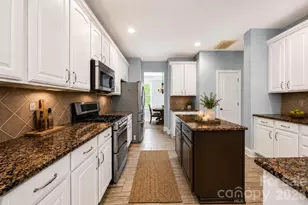 610 Springwood Dr, Waxhaw, NC 28173 - Photo 11