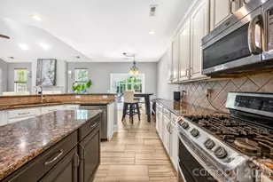 610 Springwood Dr, Waxhaw, NC 28173 - Photo 11