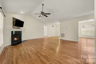 1436 20th Ave Pl NE, Hickory, NC 28601 - Photo 7
