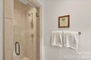 748 Ellsworth Rd, Charlotte, NC 28211 - Photo 37