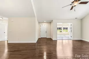 426 Summerfield Pl, Flat Rock, NC 28731 - Photo 11