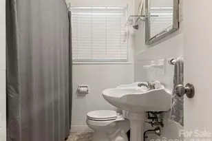 5634 Wedgewood Dr, Charlotte, NC 28210 - Photo 17