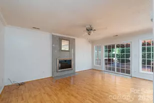 11220 Shandon Way Ln, Charlotte, NC 28262 - Photo 9