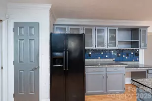 11220 Shandon Way Ln, Charlotte, NC 28262 - Photo 15
