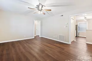 107 S Laurel Ave, Charlotte, NC 28207 - Photo 11