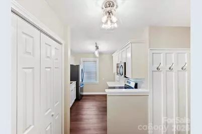 107 S Laurel Avenue #101A, Charlotte, NC 28207 - Photo 7