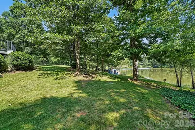 162 Twin Lakes Drive, Statesville, NC 28625 - Photo 31