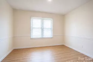 1330 5th St NE, Hickory, NC 28601 - Photo 9
