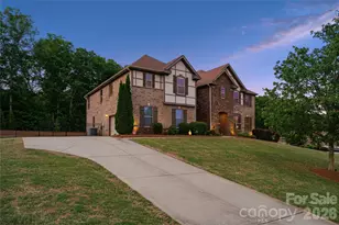 726 Lingfield Ln, Waxhaw, NC 28173 - Photo 7