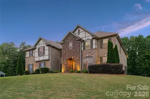 726 Lingfield Ln, Waxhaw, NC 28173 - Photo 9