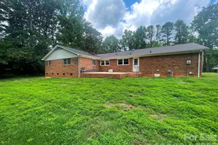 8806 Crestwood Dr, Mount Pleasant, NC 28124 - Photo 3