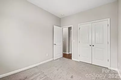 1029 Culver Spring Way, Charlotte, NC 28215 - Photo 9