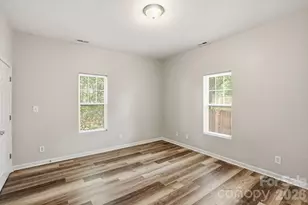 4514 Wildwood Ave, Charlotte, NC 28208 - Photo 9