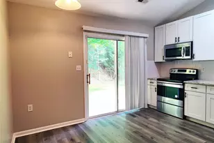 1501 Bear Brook Dr, Charlotte, NC 28214 - Photo 3