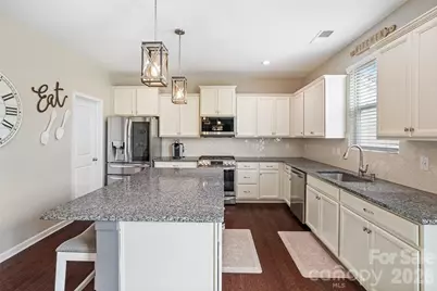 1401 Kings Grove Drive, York, SC 29745 - Photo 17