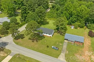 2294 Country Club Dr, Lancaster, SC 29720 - Photo 5