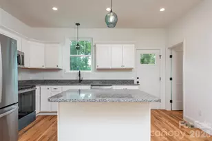 6 Berry Crst Ln, Arden, NC 28704 - Photo 11
