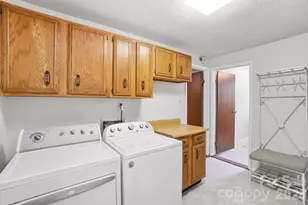 8211 Mahogany Dr, Charlotte, NC 28227 - Photo 19
