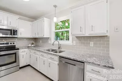 8211 Mahogany Drive, Charlotte, NC 28227 - Photo 9