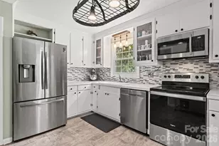 912 Parkwood Rd, Shelby, NC 28150 - Photo 11