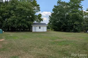 824 Perry Rd, Troutman, NC 28166 - Photo 21