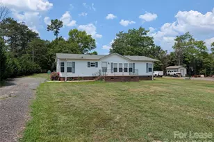 824 Perry Rd, Troutman, NC 28166 - Photo 1