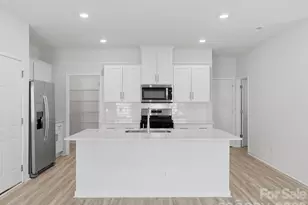 5211 Reedy Rdg Rd, Charlotte, NC 28215 - Photo 7