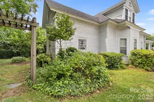 215 S Rutherford St, Wadesboro, NC 28170 - Photo 3
