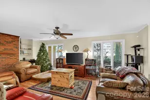 186 Catherine Dr, Columbus, NC 28722 - Photo 5