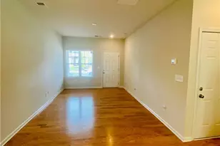9213 Grand Valley Dr, Charlotte, NC 28213 - Photo 3